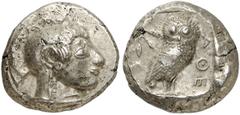 GRIECHEN ATTIKA ATHEN. Tetradrachme (17,34g). Um 490 - 483 v. Chr. Vs.: Athenakopf mit attischem Helm n. r. Rs.: AΘE, Eule n. r. Dahin­ter Olivenzweig. Svoronos Taf. 4; Seltman Gruppe F, Taf. VII. Fas