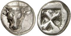 GRIECHEN ATTIKA ATHEN Wappenmünze. Didrachme (8,39g). 545 - 525/15 v. Chr. Vs.: Rinderkopf in Vorderansicht, Stirnmähne in kurzen Fransen. Rs.: Durch zwei diagonale Balken viergeteiltes unregelmäßiges