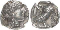 GRIECHEN ATTIKA ATHEN Tetradrachme (17,22g). nach 449 v. Chr. Vs.: Kopf der Athena mit attischem Helm und Lorbeerkranz n. r. Rs.: AΘE, Eule, Olivenzweig und Mondsichel. Starr Taf. 22ff. Zarte Tönung, 