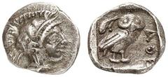 GRIECHEN ATTIKA ATHEN Hemiobol (0,33g). 479 - 393 v. Chr. Vs.: Kopf der Athena mit attischem Helm und Lorbeerkranz n. r. Rs.: AΘE, Eule und Olivenzweig. SNG Cop. 59ff. R! Dunkle Tönung, ss-vz
