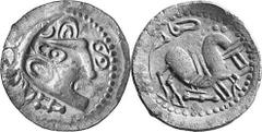 KELTEN MITTLERE UND UNTERE DONAU Nachahmungen der Tetradrachmen und Teilstücke Philipps II. Objekt-Nr.: 1011 Skyphat mit Herakleskopf Tetradrachme, (10,26 g.), Vs.: Stark stilisierter Herakleskopf n. 