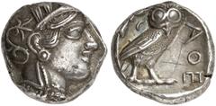 GRIECHEN ATTIKA ATHEN Tetradrachme (17,11g). nach 449 v. Chr. Vs.: Kopf der Athena mit attischem Helm n. r. Rs.: AΘE, Eule, Oliven­zweig und Mondsichel. Svoronos Taf. 10 ff. SNG München Taf. 2,46 ff. 
