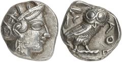 GRIECHEN ATTIKA ATHEN Tetradrachme (17,14g). nach 449 v. Chr. Vs.: Kopf der Athena mit attischem Helm n. r. Rs.: AΘE, Eule, Oliven­zweig und Mondsichel. Svoronos Taf. 10 ff. SNG München Taf. 2,46 ff. 