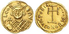 BYZANZ Leontius, 695 - 698 n. Chr. Tremissis (1,52g). Mzst. Ravenna. Vs.: d LEON PE AV, frontale, drapierte Büste mit Krone u. Kreuzglobus. Rs.: VICTORIA - ···· M (= vertikal!) / CONOB, Kreuz. DOC ­ ;