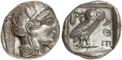 GRIECHEN ATTIKA ATHEN Tetradrachme (17,13g). Ca. 440 - 407 v. Chr. Vs.: Kopf der Athena mit verziertem, bekränzten attischen Helm n. r. Rs.: AQE, Eule steht n. r., Kopf in Vorderansicht, im Feld links