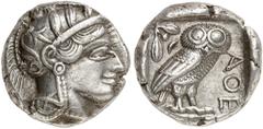 GRIECHEN ATTIKA ATHEN Tetradrachme (17,19g). Ca. 440 - 407 v. Chr. Vs.: Kopf der Athena mit verziertem, bekränzten attischen Helm n. r. Rs.: AΘE, Eule steht n. r., Kopf in Vorderansicht, im Feld links