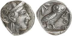 GRIECHEN ATTIKA ATHEN Tetradrachme (17,17g). Ca. 440 - 407 v. Chr. Vs.: Kopf der Athena mit verziertem, bekränzten attischen Helm n. r. Rs.: AΘE, Eule steht n. r., Kopf in Vorderansicht, im Feld links
