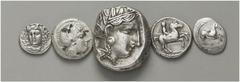 LOTS Griechische AR vorwiegend 4. Jh. v. Chr. Tetradrachmen von Athen (2) Kleinere Nominale von verschiedenen make­donischen oder thessalischen Münzstätten. Darunter Triobol von Amyntas (1) und Tetrob