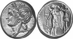GRIECHEN SIZILIEN SYRAKUS Objekt-Nr.: 1125 Agathokles, 317 - 289 v.Chr. Tetradrachme, (17,09 g.), 3. Periode, ca. 305 - 295 v.Chr. Vs.: KOPAS, Kopf der Kore n. l. Rs.: AGAQOKLEIOS, Nike errichtet Trop