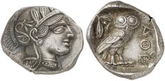 GRIECHEN ATTIKA ATHEN. Tetradrachme (17,22g). ca. 454 - 404 v. Chr. Vs.: Kopf der Athena mit verziertem, bekränzten attischen Helm n. r. Rs.: AΘE, Eule steht n. r., Kopf in Vorderansicht, im Feld link