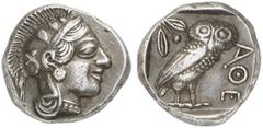 GRIECHEN ATTIKA ATHEN. Drachme (4,35g). ca. 465 - 460 v. Chr. Vs.: Kopf der Athena mit verziertem, bekränzten attischen Helm n. r. Rs.: AΘE, Eule steht n. r., Kopf in Vorderansicht, im Feld links oben