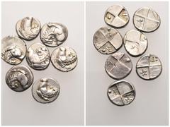 LOTS Griechische Münzen Griechische Münzen 4. - 2. Jh. v. Chr. Tetradrachme Athen (1), hellenistische Didrachme aus Leukas mit urtümlichem Kultbild und Prora (1), Drachmen und kleinere Silbernominale 