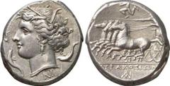 GRIECHEN SIZILIEN SYRAKUS Objekt-Nr.: 1137 Agathokles, 317 - 289 v. Chr. Tetradrachme (16,89 g.), 2. Periode, 310 - 305 v. Chr. Vs.: Kopf der Arethusa n. l., darum drei Delfine. Unten NI. Rs.: Quadrig