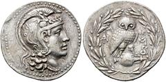 GRIECHEN ATTIKA. ATHEN. Tetradrachme des Neuen Stils (16,76g). Circa 156/55 v. Chr. Vs.: Kopf der Athena Parthenos mit reichgeschmücktem attischen Helm n. r. Rs.: Α-ΘΕ, Eule auf Amphora n. r. gewandt 