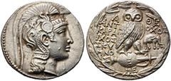 GRIECHEN ATTIKA. ATHEN. Tetradrachme des Neuen Stils (16,80g). 131/130 v. Chr. Vs.: Kopf der Athena mit attischem Helm n. r. Rs.: Α-ΘΕ, Eule auf Amphora, Beamte: ΑΝΤΙ-ΟΧΟΣ / ΚΑΡΑ/ΙΞΟΣ - ΣΚΥ/ΜΝΟ/Σ, auf