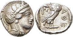 GRIECHEN ATTIKA. ATHEN. Tetradrachme (17,24g). Ca. 449 - 415 v. Chr. Vs.: Kopf der Athena mit verziertem, bekränztem, attischem Helm n. r. Rs.: ΑΘΕ, Eule n. r. stehend, Kopf in Vorderansicht, im Feld 