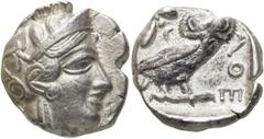 GRIECHEN ATTIKA. ATHEN. Tetradrachme (16,85g). 421 - 365 Jh. v. Chr. Vs.: Kopf der Athena mit verziertem, bekränztem, attischem Helm n. r. Rs.: ΑΘΕ, Eule n. r. stehend, Kopf in Vorderansicht, im Feld 
