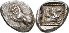 GRIECHEN LYKIEN. UNBESTIMMTER DYNAST. Stater (9.25g). ca. 480 - 460 v. Chr. Mzst.Tlos (?). Vs.: Linkshin sitzender Löwe mit erhobener Pranke n. l. Rs.: Quadratisches Incusum mit Perlrahmen, im Feld Pe