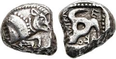 GRIECHEN LYKIEN. DYNASTEN. Ekuwemi. Stater (9.08g). ca. 480 v. Chr. Vs.: Vorderteil eines Ebers mit aufgestelltem Kamm und Perlschnur an der Schulterlinie n. r. Rs.: "ekoweimi", Quadratum incusum mit 