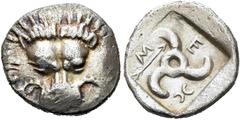 GRIECHEN GRIECHEN LYKIEN. DYNASTEN. Mithrapata. Diobol (1.43g). 390 - 370 v. Chr. Mzst.unbestimmt. Vs.: Löwenskalp in Vorderansicht. Rs.: Triskeles in flachem Quadratum incusum, darin Pfeil und lykisc