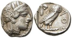 GRIECHEN ATTIKA. ATHEN. Tetradrachme, ø 22mm (17.00g). 421 - 365 Jh. v. Chr. Vs.: Kopf der Athena mit verziertem, bekränztem, attischem Helm n. r. Rs.: ΑΘΕ, Eule n. r. stehend, Kopf in Vorderansicht, 