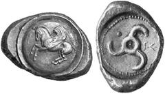 GRIECHEN LYKIEN No.: 220 Schätzpreis-Estimation: DM 900,- Stater (9,89 g.), 460 / 440 v. Chr. Mzst. unbestimmt. Vs.: Nach l. abhebender Pegasos auf Rundschild. Rs.: Triskeles mit Punkt und Zeichen in 