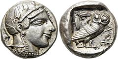 GRIECHEN ATTIKA. ATHEN. Tetradrachme ø 24mm (17,20g). ca. 470 - 465 v. Chr. Vs.: Kopf der Athena mit attischem Helm, der von einem Lorbeerkranz bekrönt wird, n. r. Rs.: AΘE, Eule n. r. stehend, Kopf i