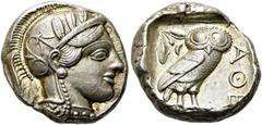 GRIECHEN ATTIKA. ATHEN. Tetradrachme ø 25mm (17,12g). Um 454 - 404 v. Chr. Vs.: Kopf der Athena mit attischem Helm, der von einem Lorbeerkranz bekrönt wird, n. r. Rs.: ΑΘΕ, Eule n. r. stehend, Kopf in