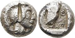 GRIECHEN ATTIKA. ATHEN. Tetradrachme ø 21mm (17,27g). 485/80 v. Chr. Vs.: Kopf der Athena mit attischem Helm n. r. Rs.: ΑΘΕ, Eule n. r. stehend, Kopf in Vorderansicht, im Feld l. oben Ölzweig, das Gan