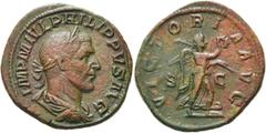 RÖMER RÖMISCHE KAISERZEIT. Philipp I. Arabs, 244 - 249 n. Chr. AE Sesterz ø 31mm (20,28g). Mzst. Rom. Vs.: IMP M IVL PHILIPPVS AVG, drapierte Panzerbüste mit Lorbeerkranz n. r. Rs.: VICTORIA AVG / S -