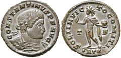 RÖMER RÖMISCHE KAISERZEIT. Constantin I., der Große, 307 - 337 n. Chr. AE Follis ø 20mm (3,50g). 317 n. Chr. Mzst. Treveris. Vs.: CONSTANTINVS P F AVG, Panzerbüste mit Lorbeerkranz n. r. Rs.: SOLI INV