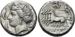 GRIECHEN SIZILIEN. SYRAKUS. Agathokles, 317 - 289 v. Chr. Tetradrachme ø 24mm (16,88g). 310 - 305 v. Chr. Vs.: Arethusakopf n. l. von drei Delfinen umgeben, darunter ΦΙ. Rs.: ΣΥΡΑΚΟΣΙΩΝ, Quadriga n. l