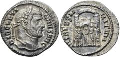 RÖMER RÖMISCHE KAISERZEIT. Diocletian, 284 - 305 n. Chr. Argenteus ø 18mm (2,66g). 294 - 295 n. Chr. Mzst. Siscia. Vs.: DIOCLETI- ANVS AVG, Kopf mit Lorbeerkranz n. r. Rs.: VIRTVS M-ILITVM, Tetrarchen