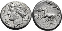 GRIECHEN SIZILIEN. SYRAKUS. Agathokles, 317 - 289 v.Chr. Tetradrachme ø 25mm (16,66g). Circa 310 - 304 v. Chr. Vs.: Kopf der Arethusa mit Schilfkranz, Ohrring und Perlenkette n. l., von drei Delfinen 