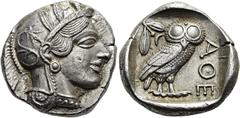 GRIECHEN ATTIKA. ATHEN. Tetradrachme ø 25mm (17,15g). 454 - 404 v. Chr. Vs.: Kopf der Athena mit attischem Helm, der mit drei Lorbeerblättern geschmückt ist, Ohrring und Perlenkette n. r. Rs.: ΑΘΕ, Eu