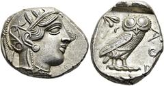 GRIECHEN ATTIKA. ATHEN. Tetradrachme ø 25mm (17,12g). 454 - 404 v. Chr. Vs.: Kopf der Athena mit attischem Helm, der mit drei Lorbeerblättern geschmückt ist, Ohrring und Perlenkette n. r. Rs.: ΑΘΕ, Eu