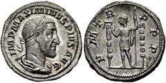 RÖMER RÖMISCHE KAISERZEIT. Maximinus Thrax, 235 - 238 n. Chr. Denar ø 19,5mm (3,46g). April - Ende 235 n. Chr. Mzst. Rom. Vs.: IMP MAXIMINVS PIVS AVG, drapierte Panzerbüste mit Lorbeerkranz n. r. Rs.: