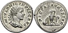 RÖMER RÖMISCHE KAISERZEIT. Philipp II. als Caesar, 244 - 247 n. Chr. Antoninian ø 22mm (4,56g). 244 - 246 n. Chr. Mzst. Rom. Vs.: M IVL PHILIPPVS CAES, drapierte Büste mit Strahlenkrone n. r. Rs.: PIE