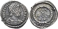 RÖMER RÖMISCHE KAISERZEIT. Julian II., 360 - 363 n. Chr. Reduzierte Siliqua ø 18mm (2,16g). 361 - 363 n. Chr. Mzst. Arelate. Vs.: D N FL CL IVLI-ANVS P F AVG, drapierte Panzerbüste mit Perlendiadem n.