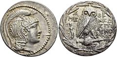 GRIECHEN ATTIKA. ATHEN. Tetradrachme des Neuen Stils (16,79g). 167/6 v. Chr. Vs.: Kopf der Athena Parthenos mit reich verziertem Helm n. r. Rs.: Α-ΘΕ / ΜΕ-ΝΕΔ / ΕΠΙ/ΓΕΝΟ / ΝΙΚΟΓ / ΝΕ, Eule auf Amphora