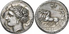 GRIECHEN SIZILIEN SYRAKUS 317 - 289 v. Chr. Tetradrachme (17,19 g.), 2. Periode, 310 - 305 v. Chr. Vs.: Kopf der Arethusa n. l., darum drei Delfine. Unten NI. Rs.: Quadriga n. l., darüber Triskeles, i
