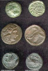 Ancient Greek, Sicily. Lot of three small bronzes: Akragas, AE15, late 5th Century BC, Eagle standing left on fish, head reverted toward locust/crab between pellet and fish, SNG ANS-1061; Akragas, AE1