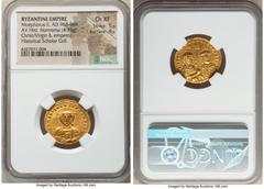 Ancients Byzantine Nicephorus II Phocas (AD 963-969). AV histamenon nomisma (21mm, 4.35 gm, 5h). NGC Choice XF 5/5 - 4/5. Constantinople, AD 963-969. + IhS XIS RЄX' RЄΣNANTIhM, bust of Christ facing, 