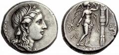 GRIECHISCHE MÜNZEN SIZILIEN SYRAKUS Agathokles, 317-289. Tetradrachmon, 305-295. KORAS Kopf der Kore mit Ährenkranz n. r., das Haar lang in den Nacken fallend; sie ist mit einem länglichen Ohranhänger