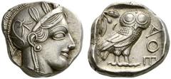 ANTIKE GRIECHISCHE MÜNZEN ATTIKA ATHEN Tetradrachmon, 440-430. Athenakopf im Helm mit Ölblättern und Ranke n. r. Rv. AΘE Eule n. r., Mondsichel und Olive mit zwei Blättern im Felde l. 17,18 g. Svorono