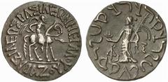 MONNAIES GRECQUES INDE ROYAUME DE BACTRIANE. AZÈS Ier, roi indo-scythe vers 57-35 av. J.-C. Tétradrachme. ΒΑΣΙΛΕΩΣ ΒΑΣΙΛΕΩΝ ΜΕΓΑΛΟΥ / ΑZΟΥ Le roi sur un cheval au pas à d., tenant une lance de la droi