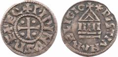 Pépin I ou II d'Aquitaine, denier au temple A/+ PIPIHVS REX EQ Croix cantonnée de quatre besants R/+ XPISTIANA RELIGIO Temple avec croisette centrale TTB, RR Argent, 20,0 mm, 1,58 g, 11 h D.1181 (13 e