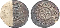 Normandie (duché de), Guillaume Ier Longue Épée, denier (cassé/collé), s.d. (927-943) Rouen A/+ VVILELMVS Croix cantonnée de quatre besants R/+ ROTOMA CIV Croix losangée en cœur, cantonnée de quatre c