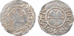 Carolingian coins Touraine, Tours et Chinon, sous Robert Ier, denier, s.d. (c.920) A/TVRON Buste diadémé à droite de Saint Martin R/+ CAINONI CASTRO Croix Argent 20,7 mm 1,31 g 1 h TTB+, R D.322, Dy.4