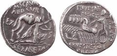Roman republican coins Aemilia, denier, Rome, 58 av. J.-C. A/M SCAVR/ AED CVR/ EX/ S C/ REX ARETAS Le Roi nabatéen Aretas agenouillé à droite aux côtés d'un chameau, présentant une branche d'olivier R